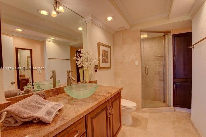 HILLSBORO LANDINGS CONDO - Residential