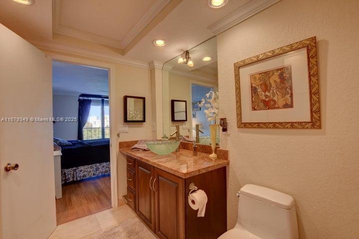 HILLSBORO LANDINGS CONDO - Residential