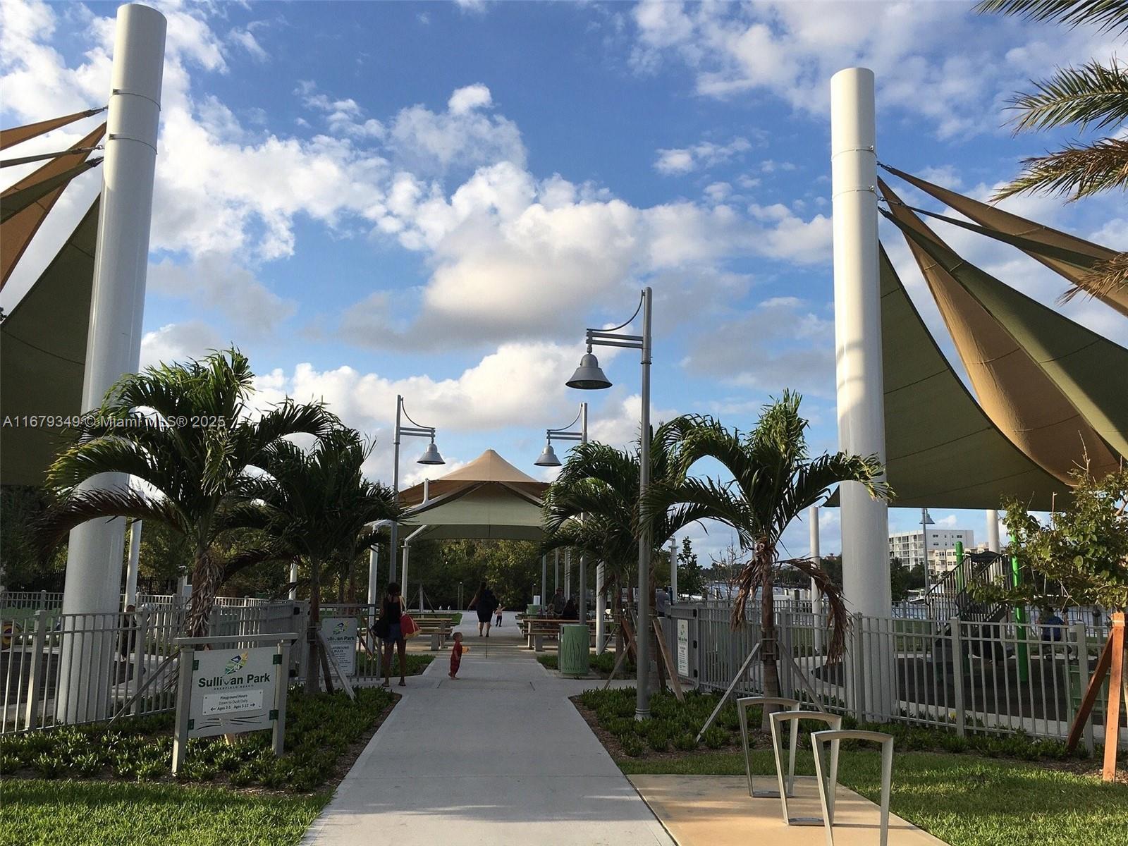 HILLSBORO LANDINGS CONDO - Residential