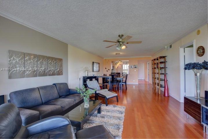 HILLSBORO LANDINGS CONDO - Residential