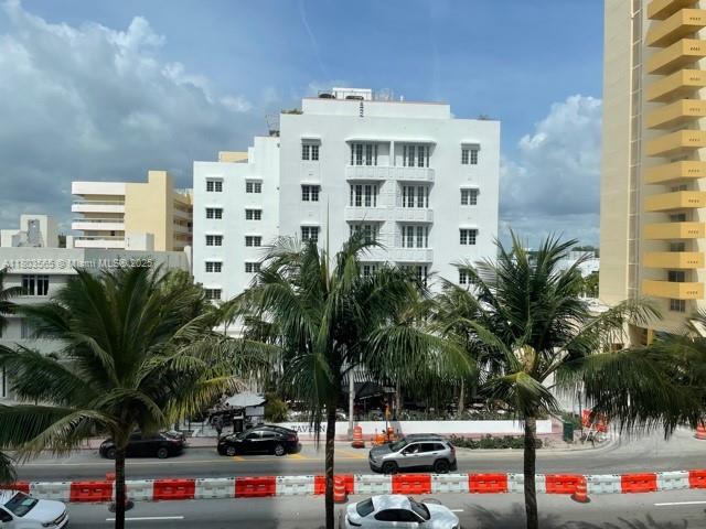 THE CARIBBEAN CONDO - Residential Lease