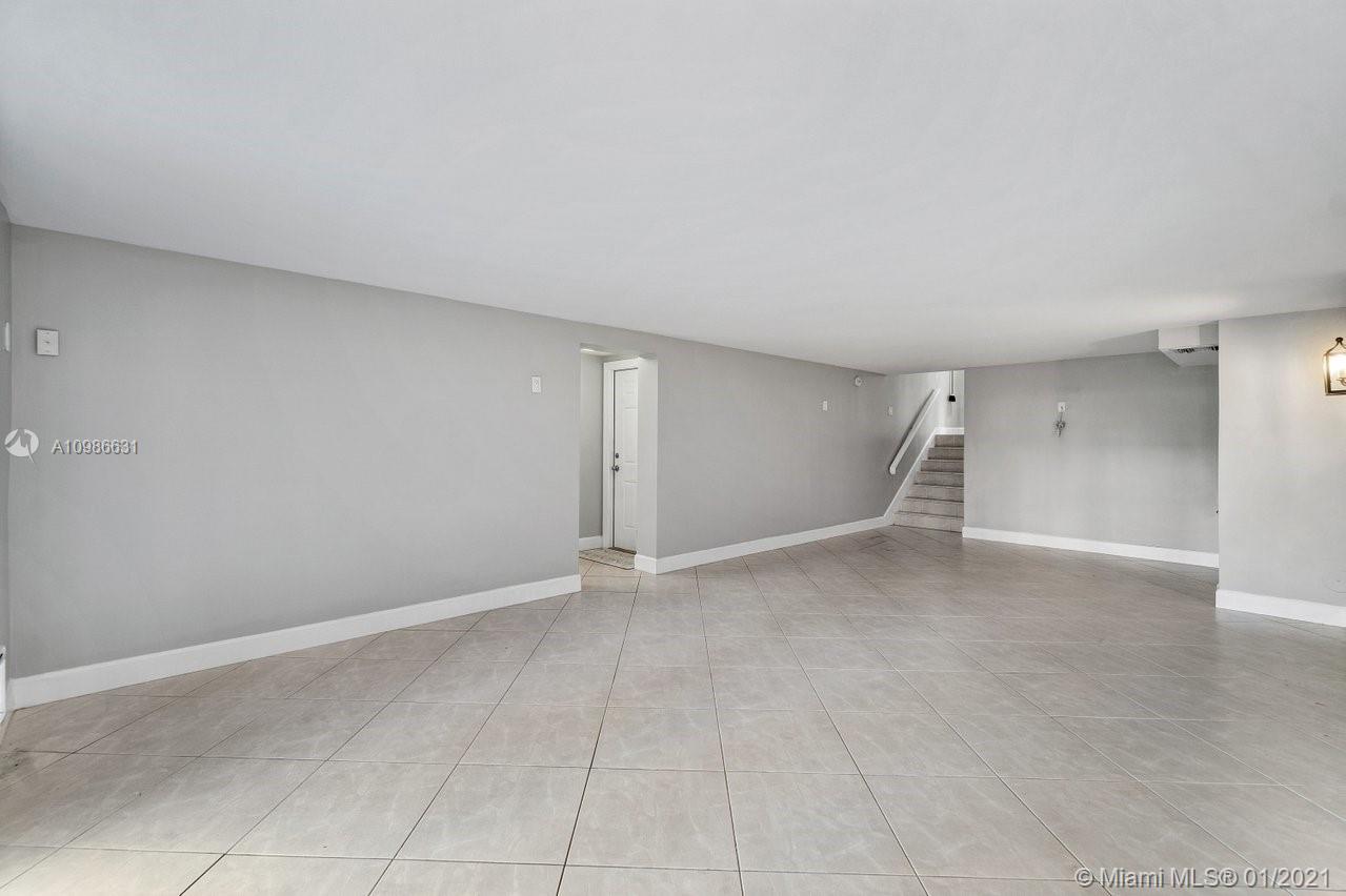 DEERING BAY - Residential