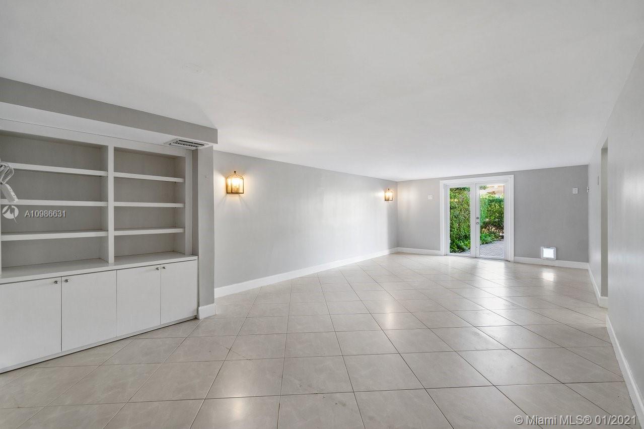 DEERING BAY - Residential