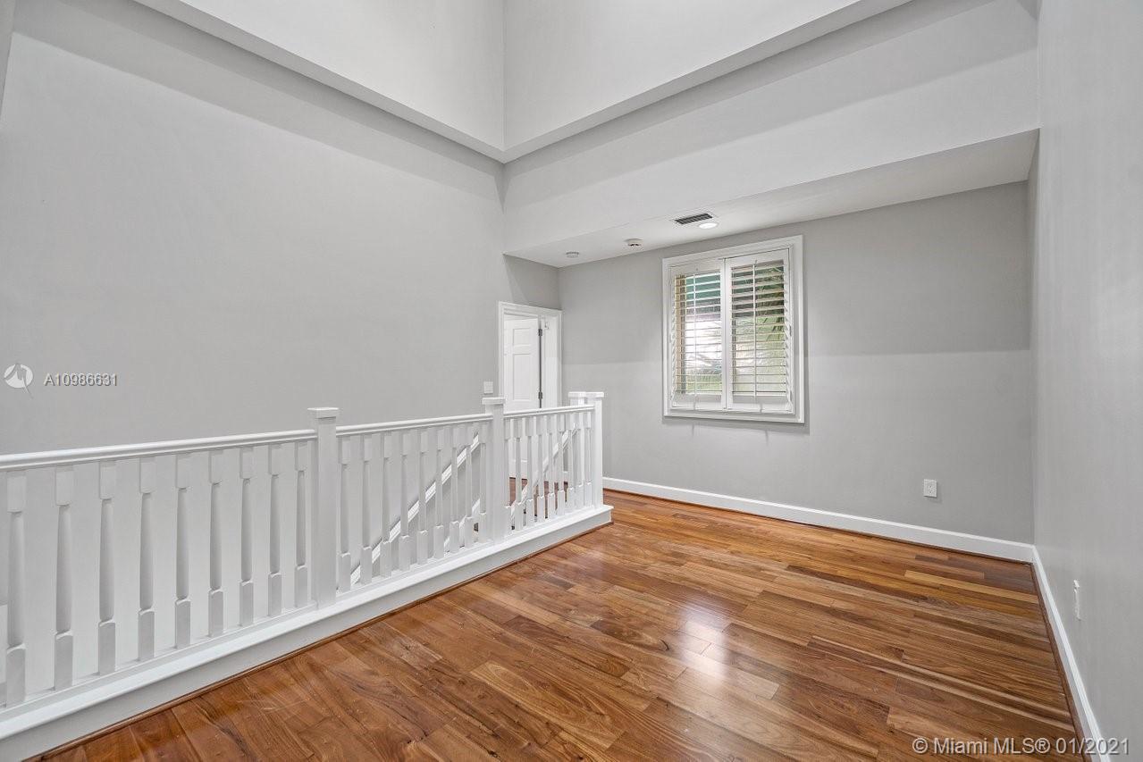 DEERING BAY - Residential