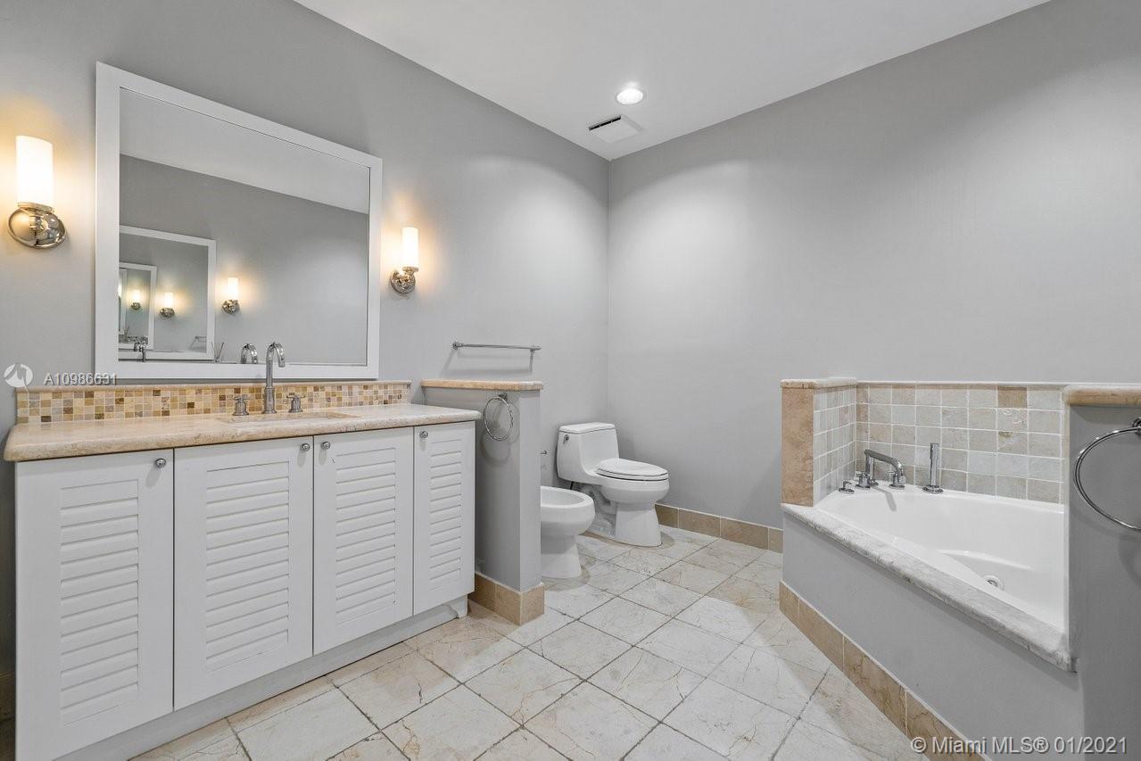 DEERING BAY - Residential