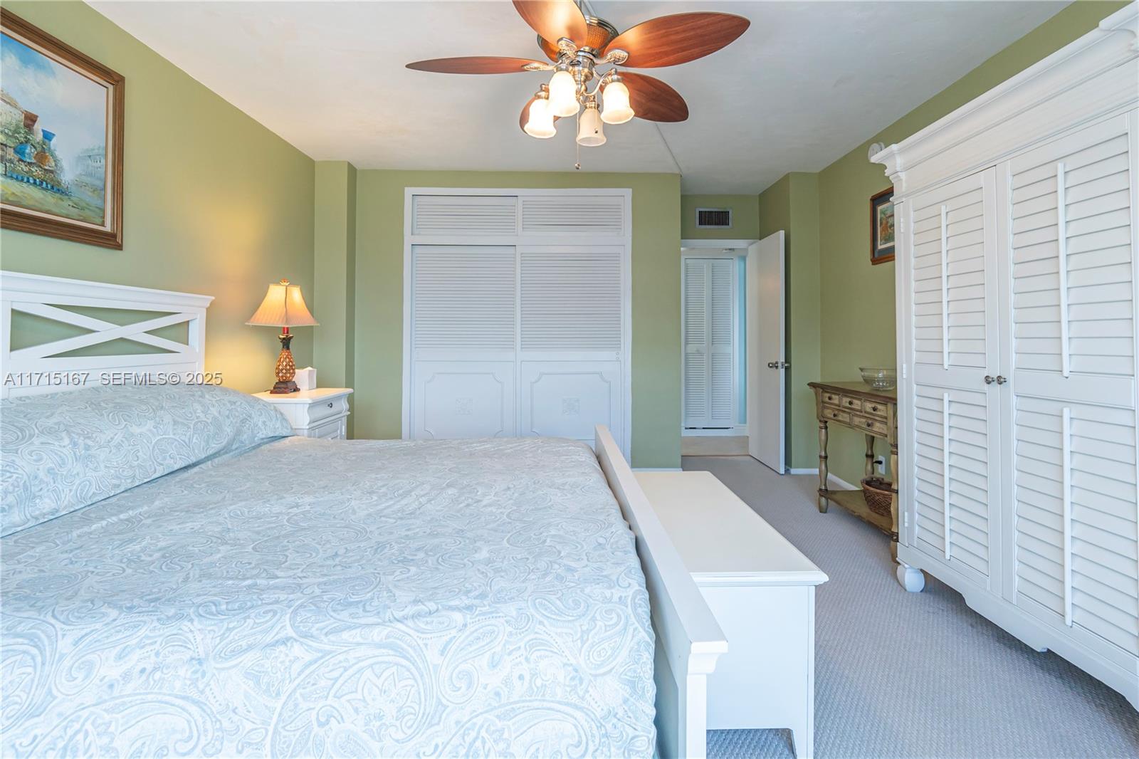 REGENCY TOWER SOUTH CONDO - Residential