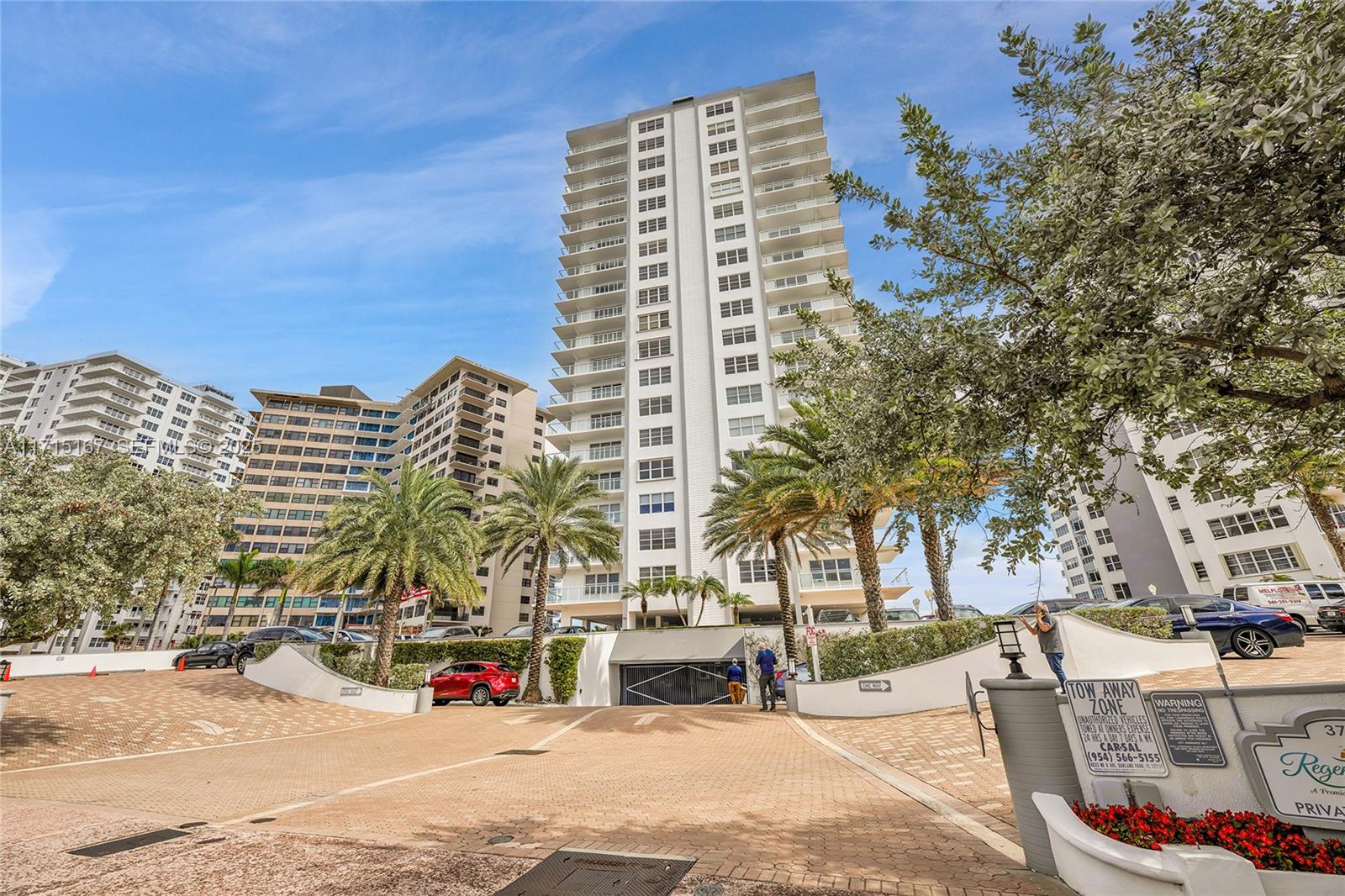 REGENCY TOWER SOUTH CONDO - Residential