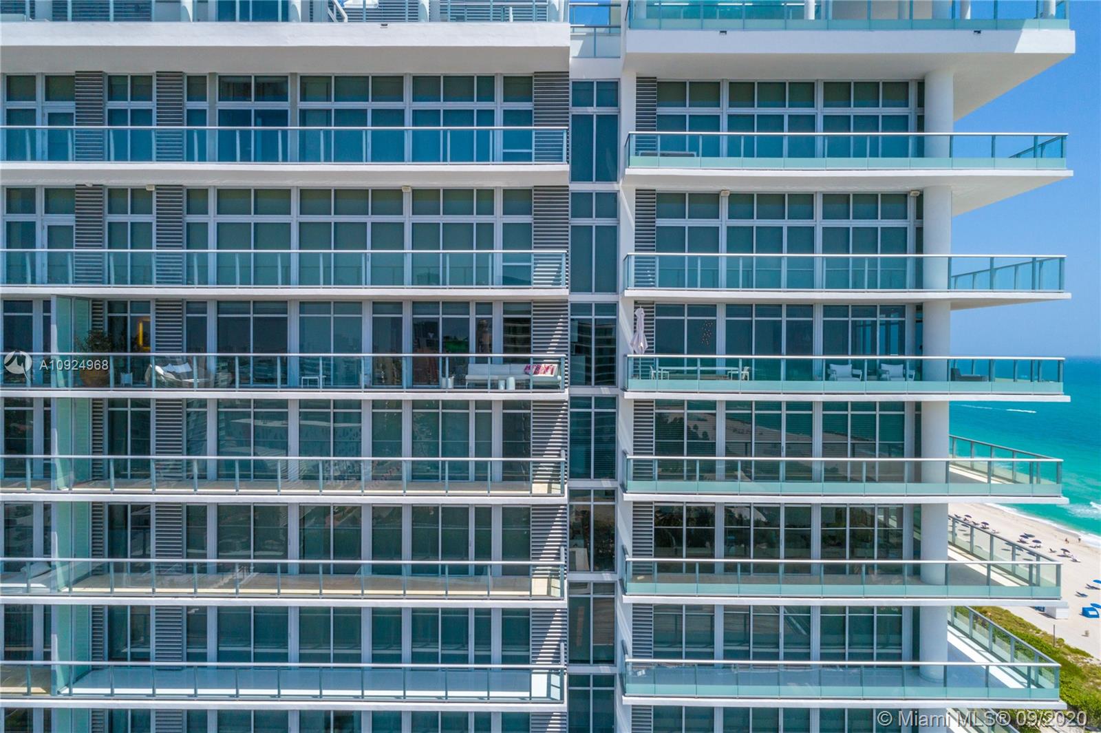 THE CARIBBEAN CONDO - Residential