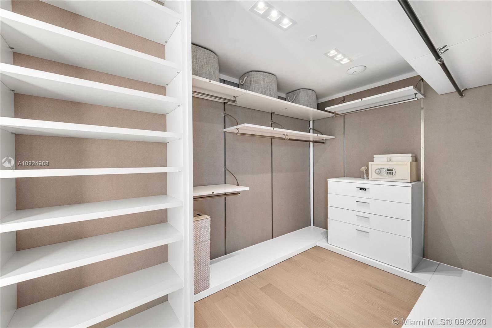 THE CARIBBEAN CONDO - Residential