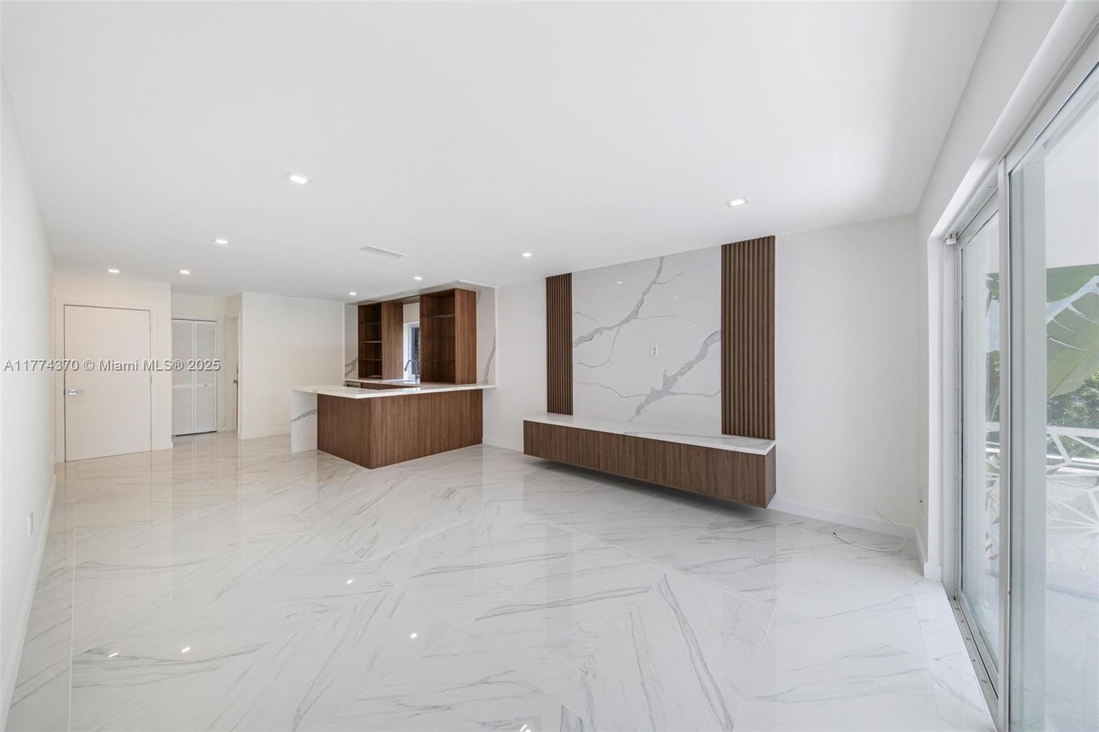 RIVIERA 1ST & 2ND ADDN AM - Residential Lease