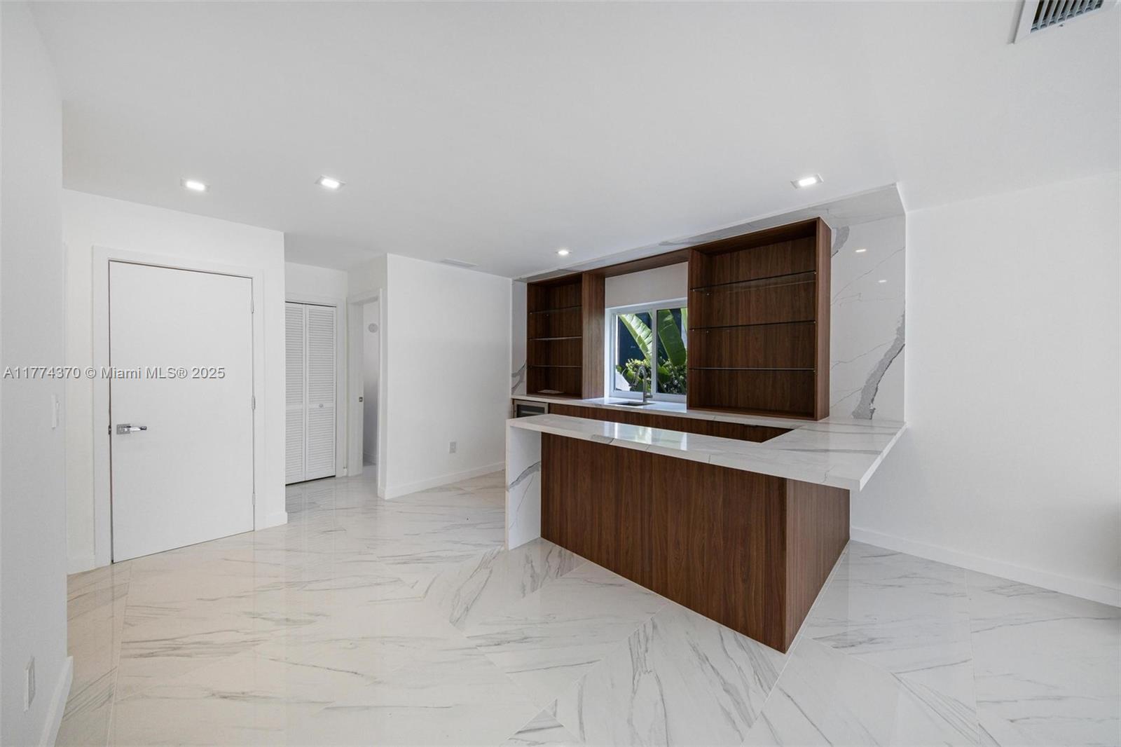 RIVIERA 1ST & 2ND ADDN AM - Residential Lease