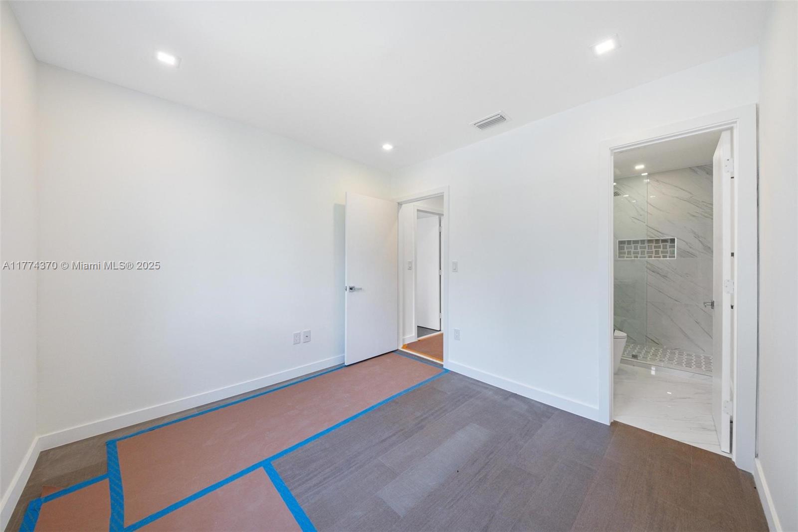 RIVIERA 1ST & 2ND ADDN AM - Residential Lease
