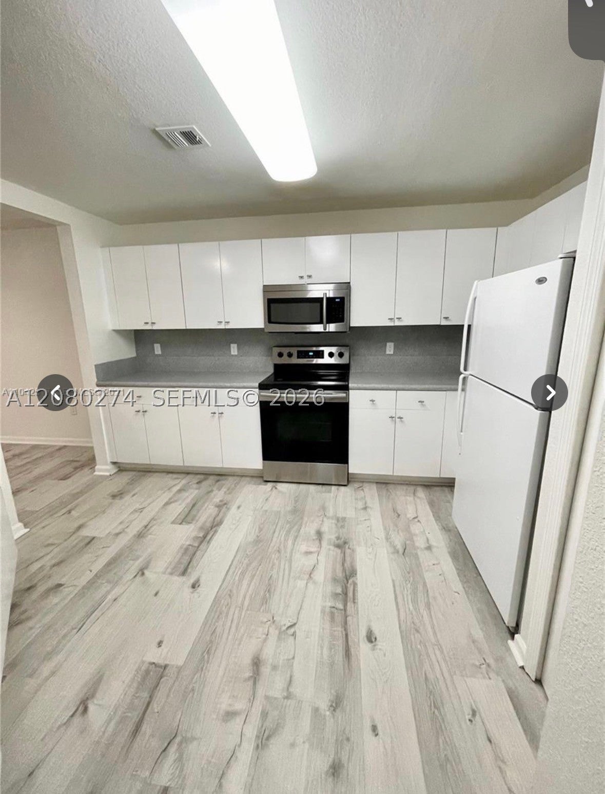 10902 NW 83 St 219