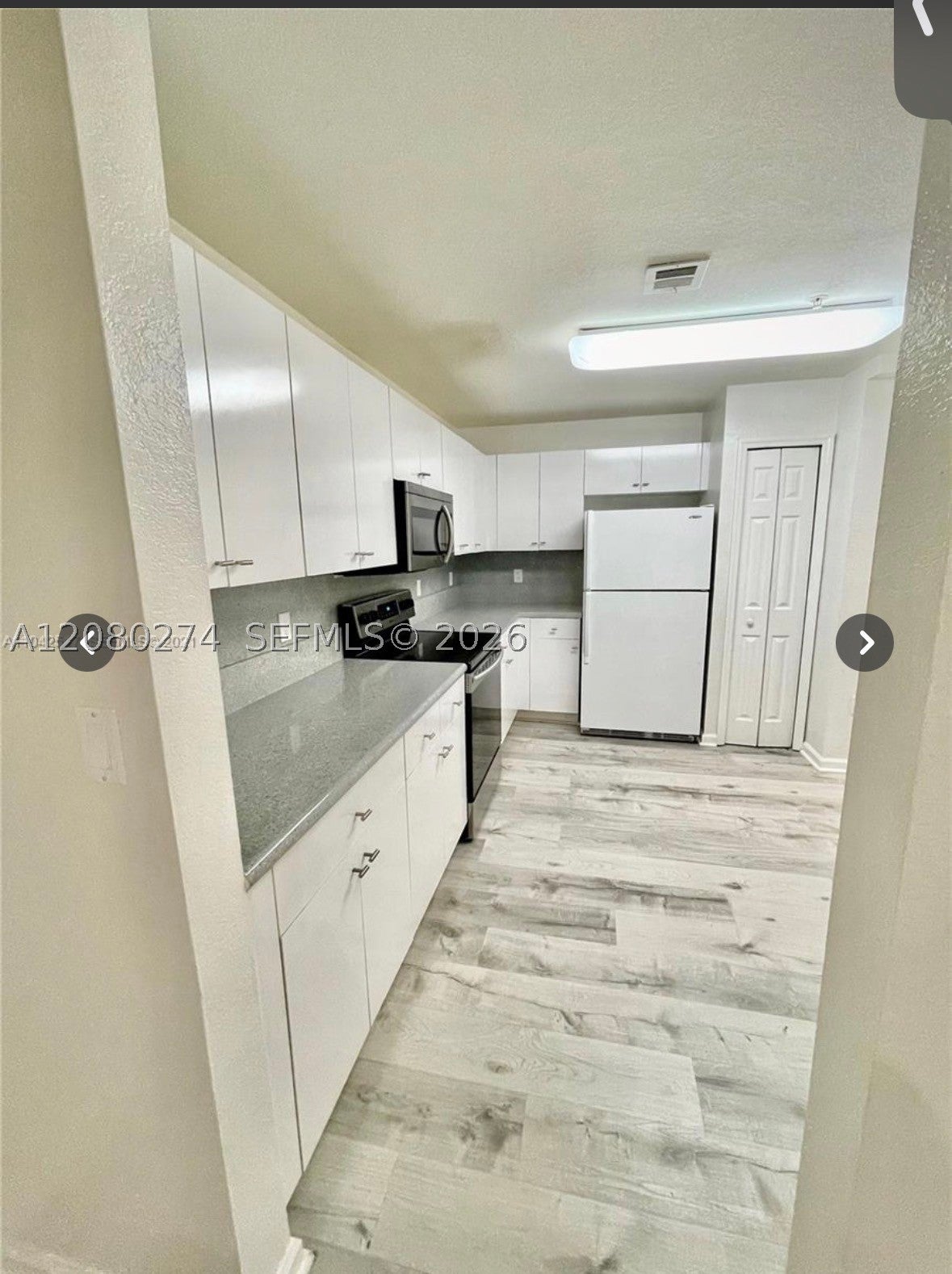 10902 NW 83 St 219