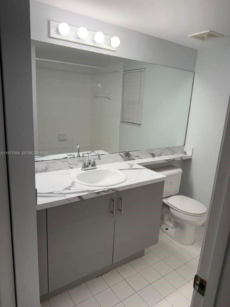 DEVONAIRE CONDO AT PEMBRO - Residential Lease