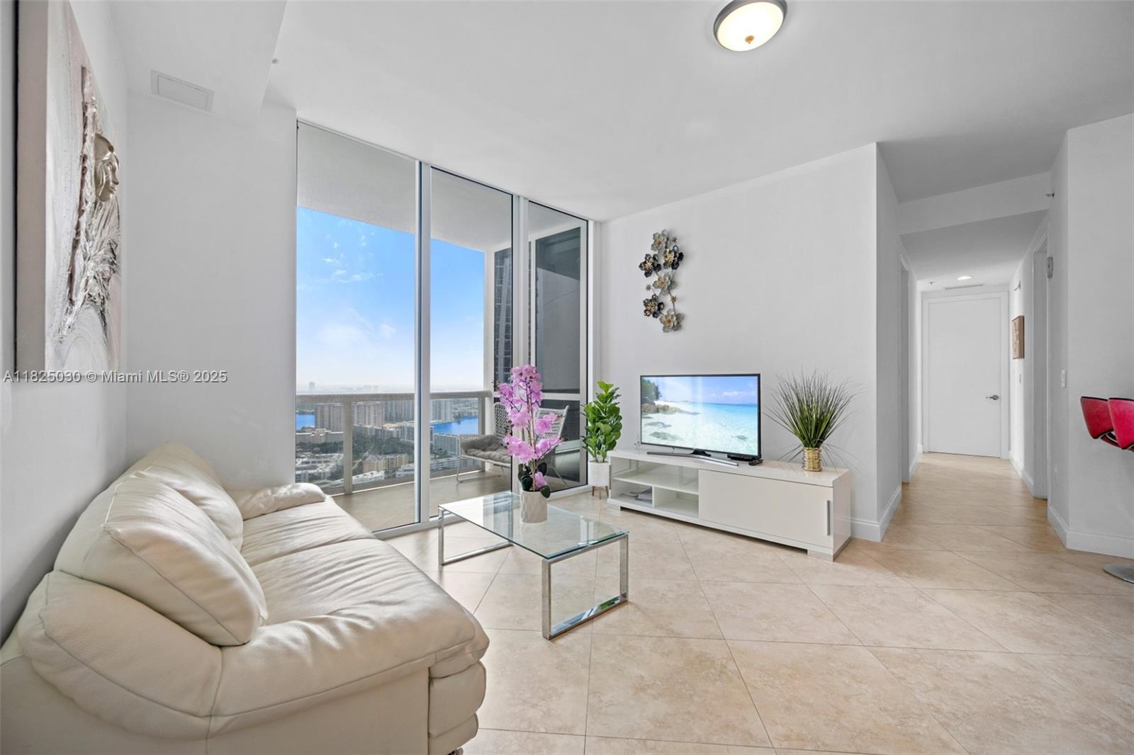 18201 Collins Ave 4705