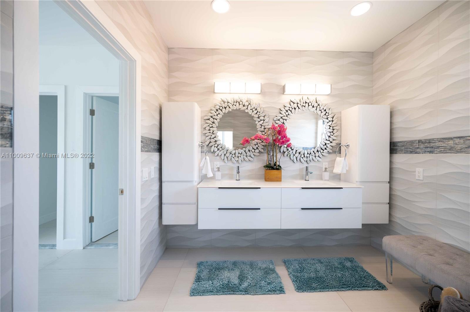 BISCAYNE POINT - Residential