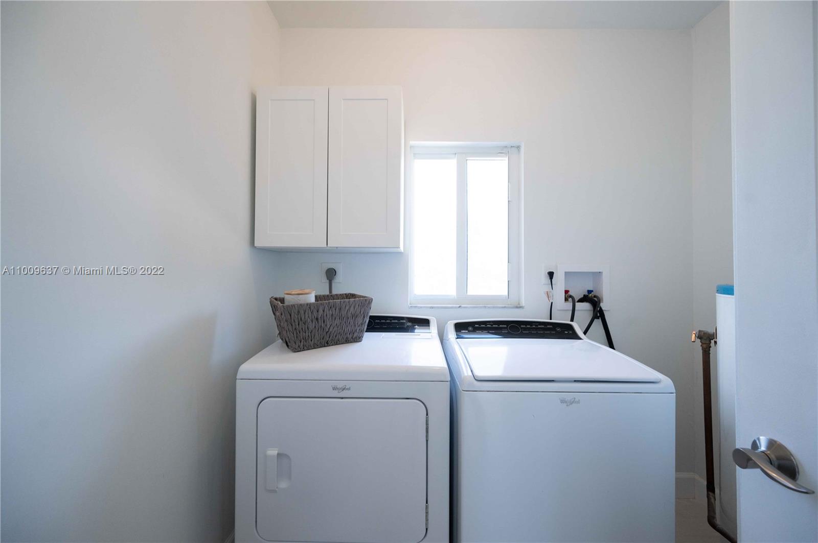 BISCAYNE POINT - Residential