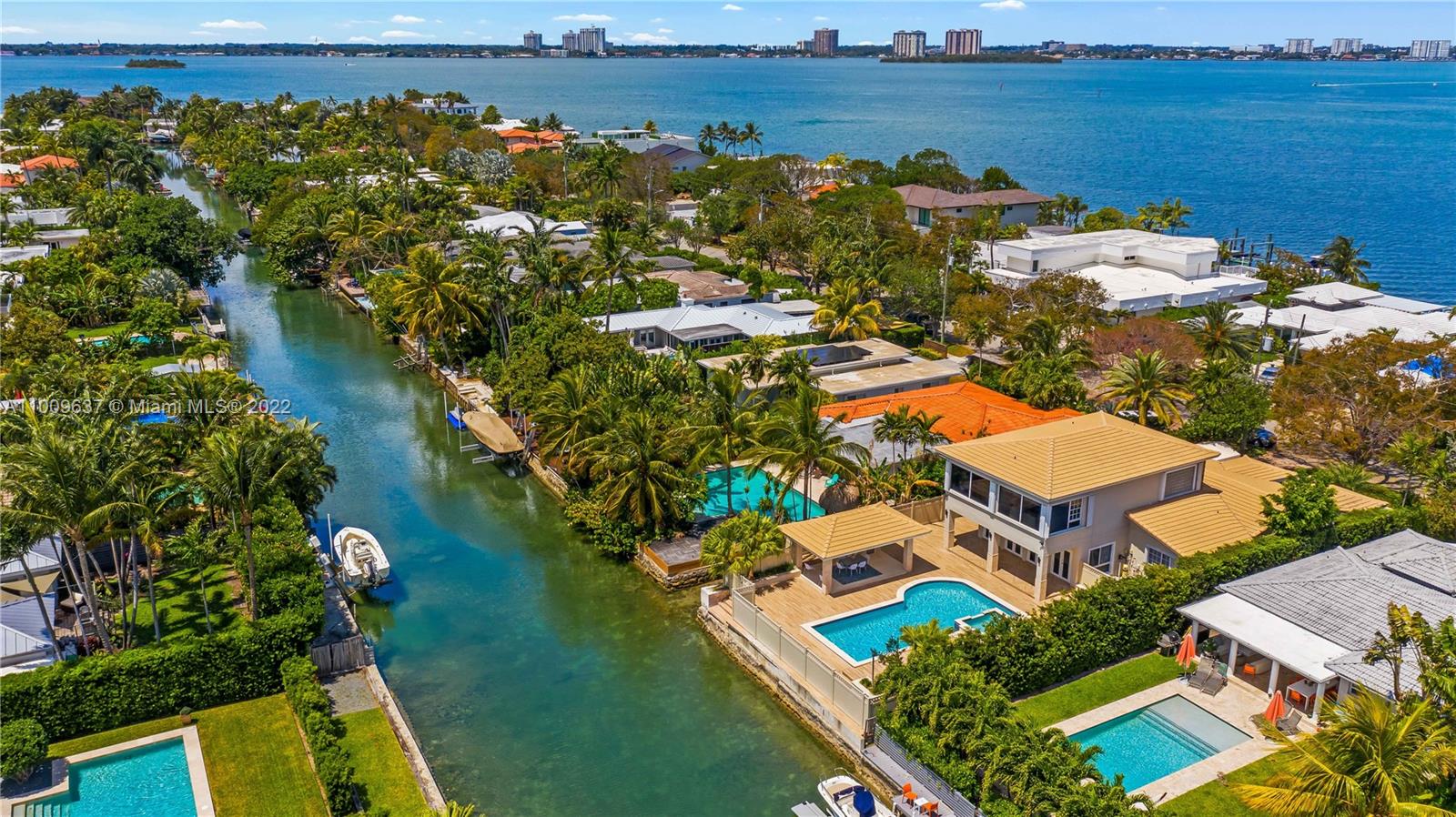 BISCAYNE POINT - Residential