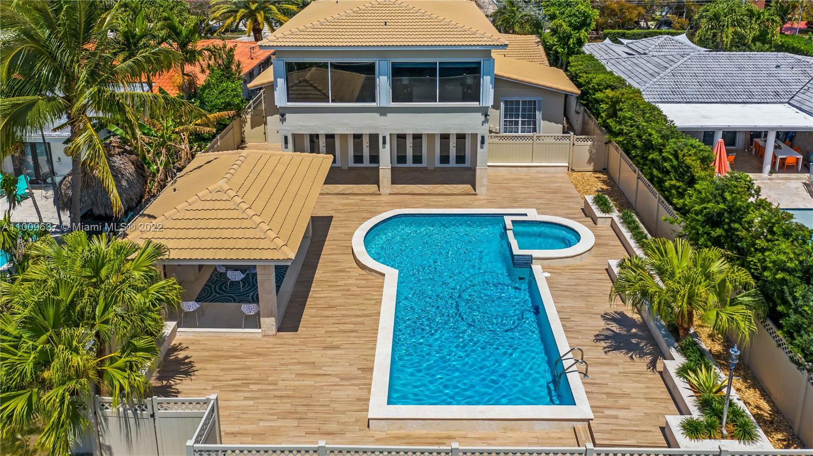 BISCAYNE POINT - Residential