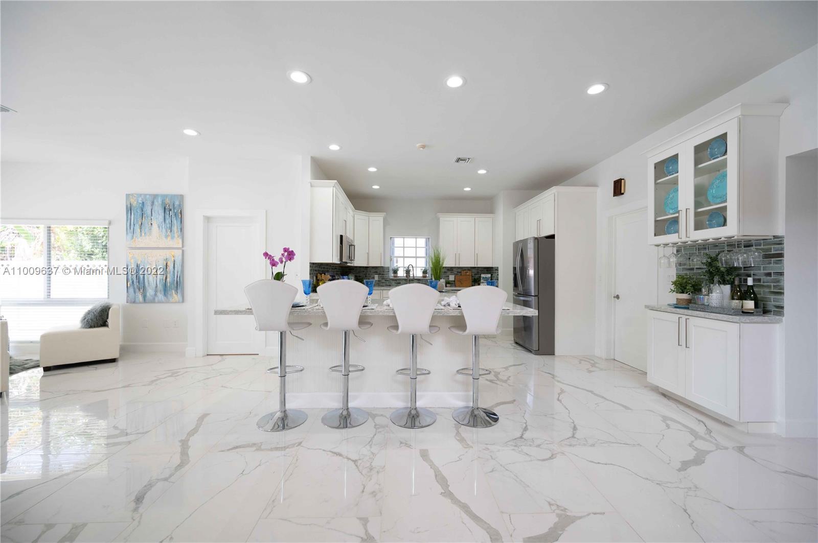 BISCAYNE POINT - Residential