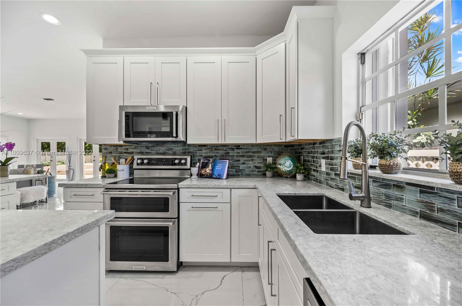 BISCAYNE POINT - Residential