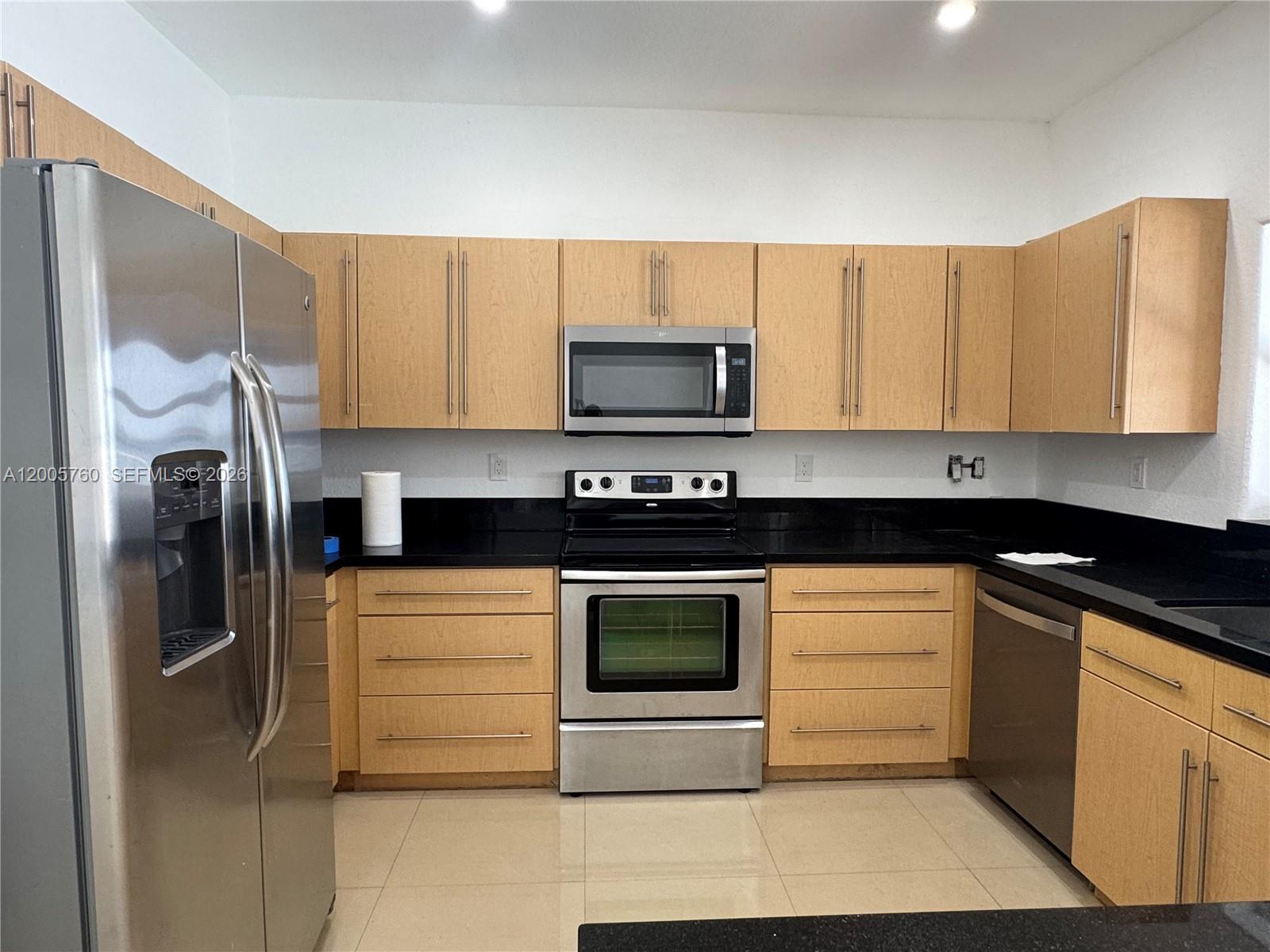 SILVER LAKES WEST AMEND - Residential Lease