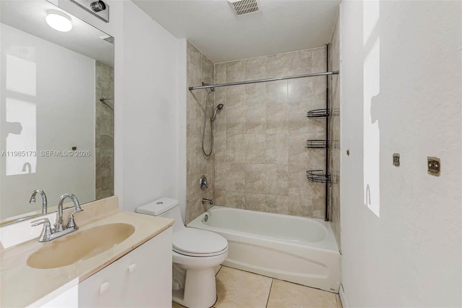 HOLLYWOOD RIDGE FARMS 2-6 - Residential