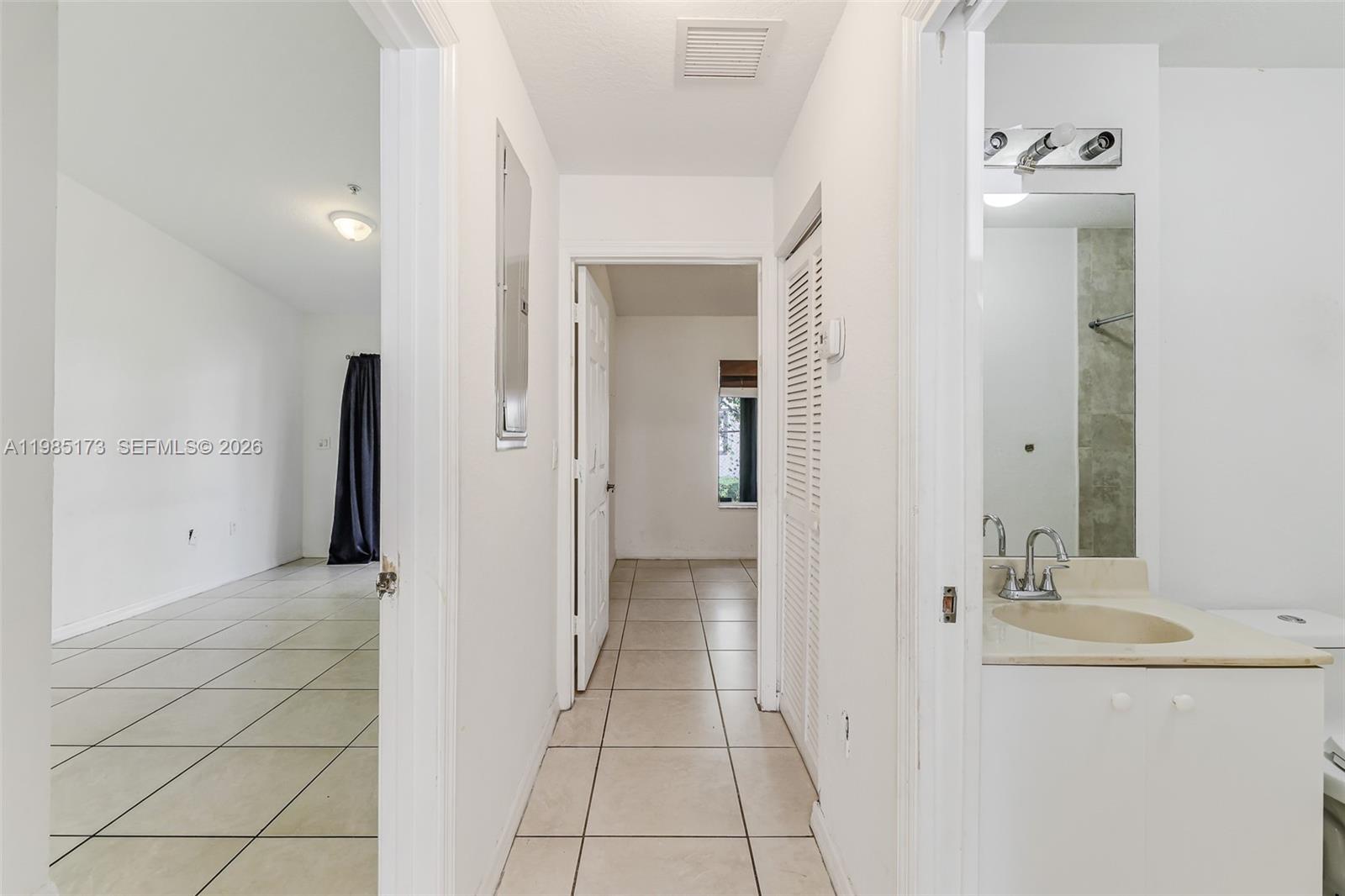 HOLLYWOOD RIDGE FARMS 2-6 - Residential