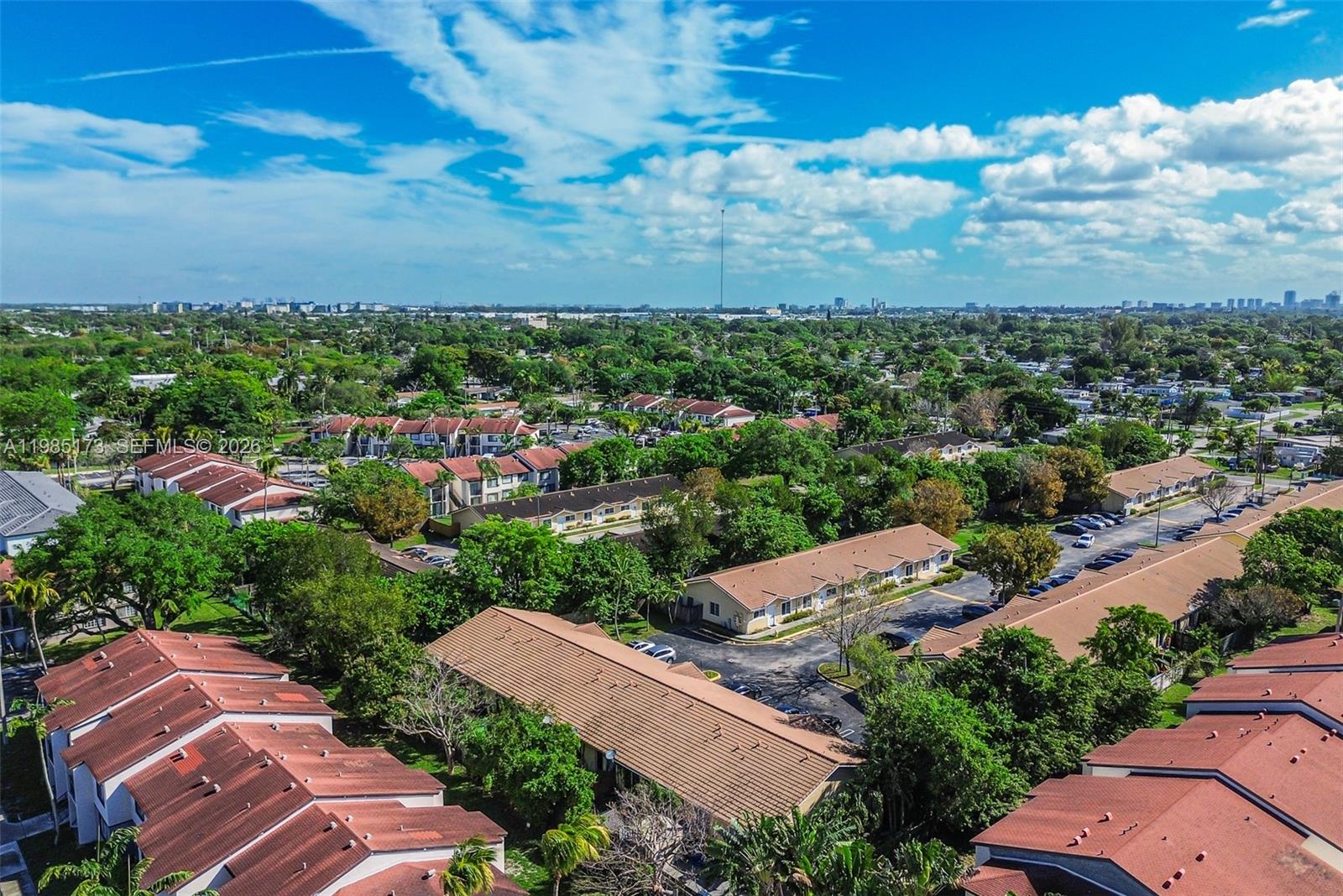 HOLLYWOOD RIDGE FARMS 2-6 - Residential