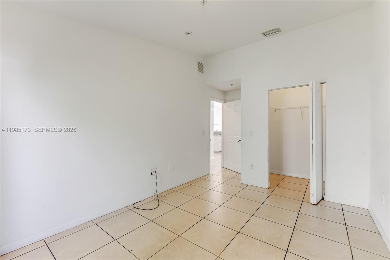 HOLLYWOOD RIDGE FARMS 2-6 - Residential