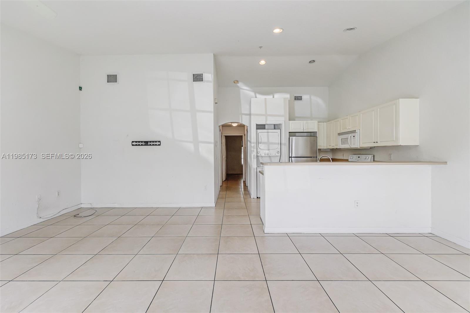 HOLLYWOOD RIDGE FARMS 2-6 - Residential