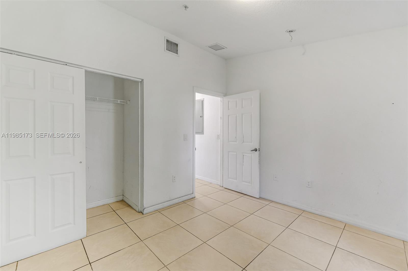 HOLLYWOOD RIDGE FARMS 2-6 - Residential