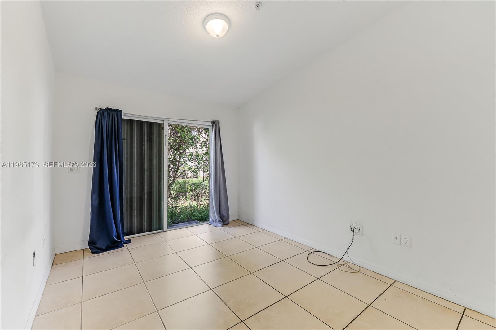 HOLLYWOOD RIDGE FARMS 2-6 - Residential