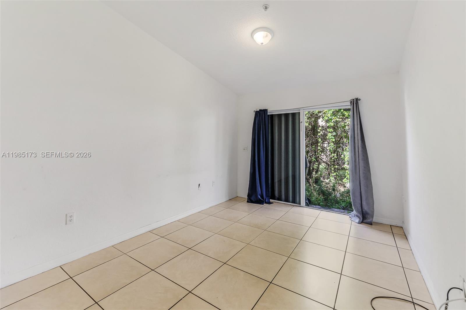 HOLLYWOOD RIDGE FARMS 2-6 - Residential