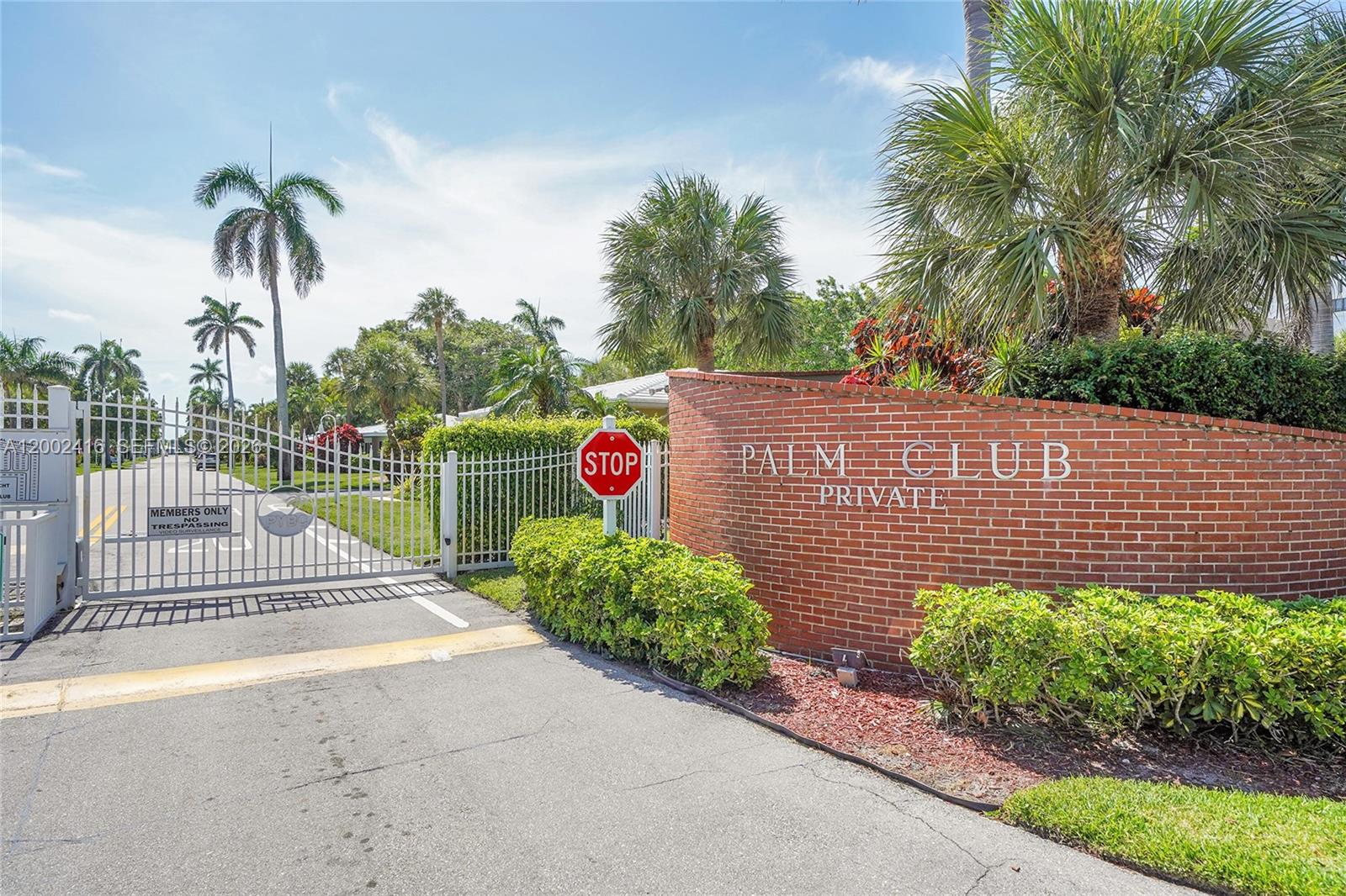 PALM CLUB CO-OP - Residential