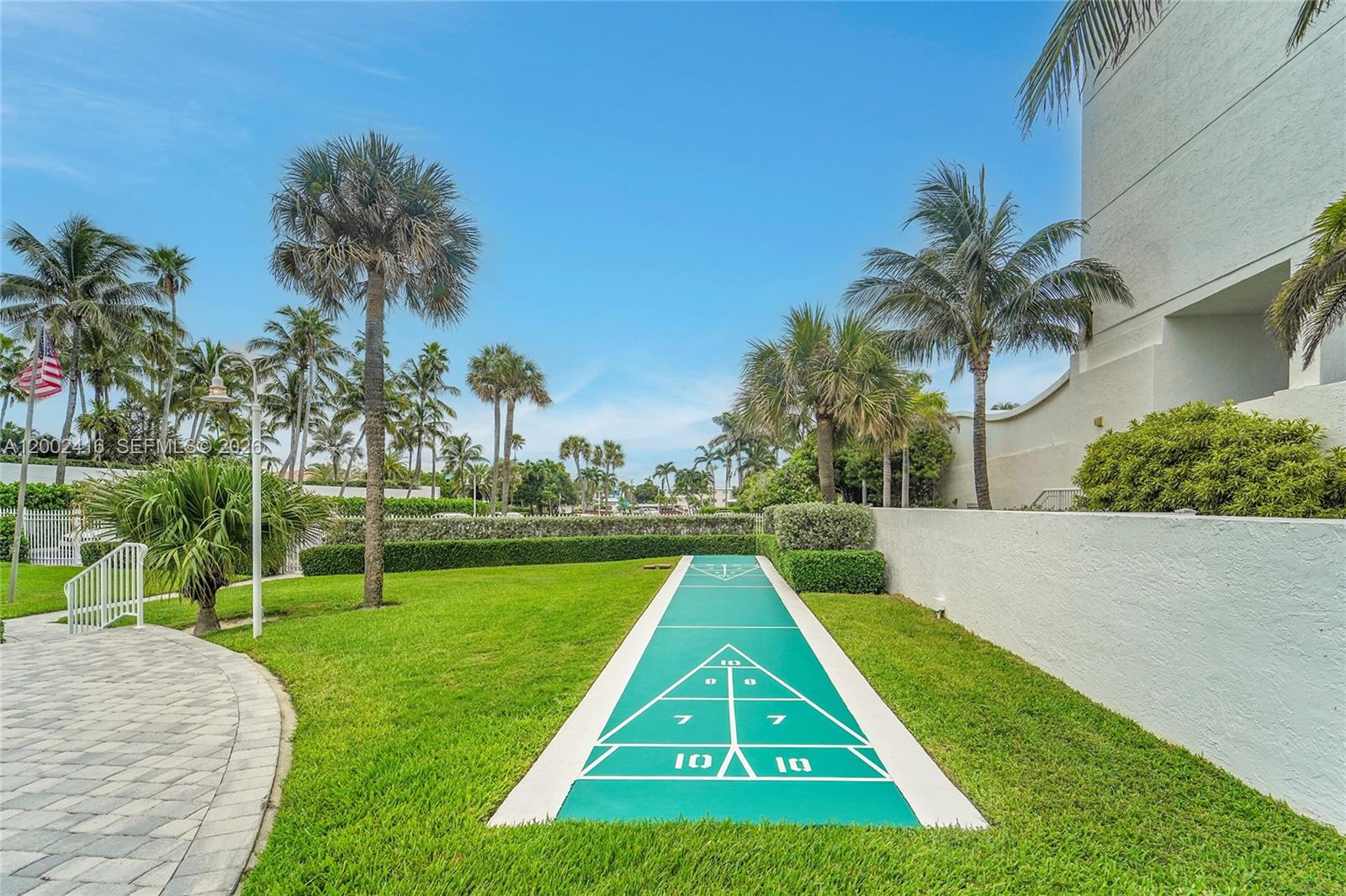 PALM CLUB CO-OP - Residential