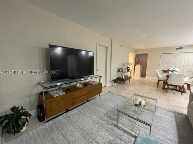 3625 N Country Club Dr 704