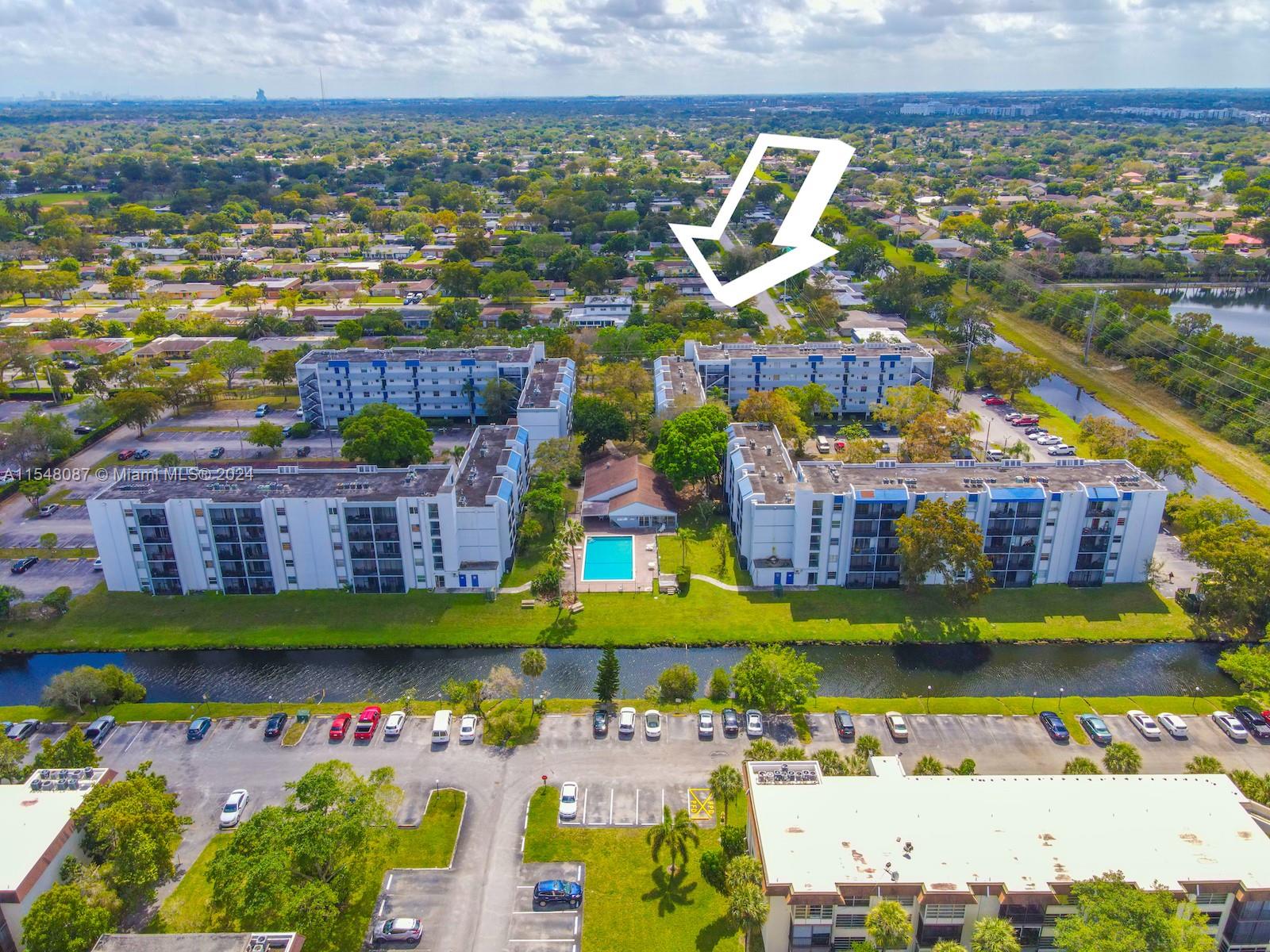 7561 Nw 16th St 2305, Plantation, Miami-Dade County, Florida - 2 Bedrooms  
2 Bathrooms - 