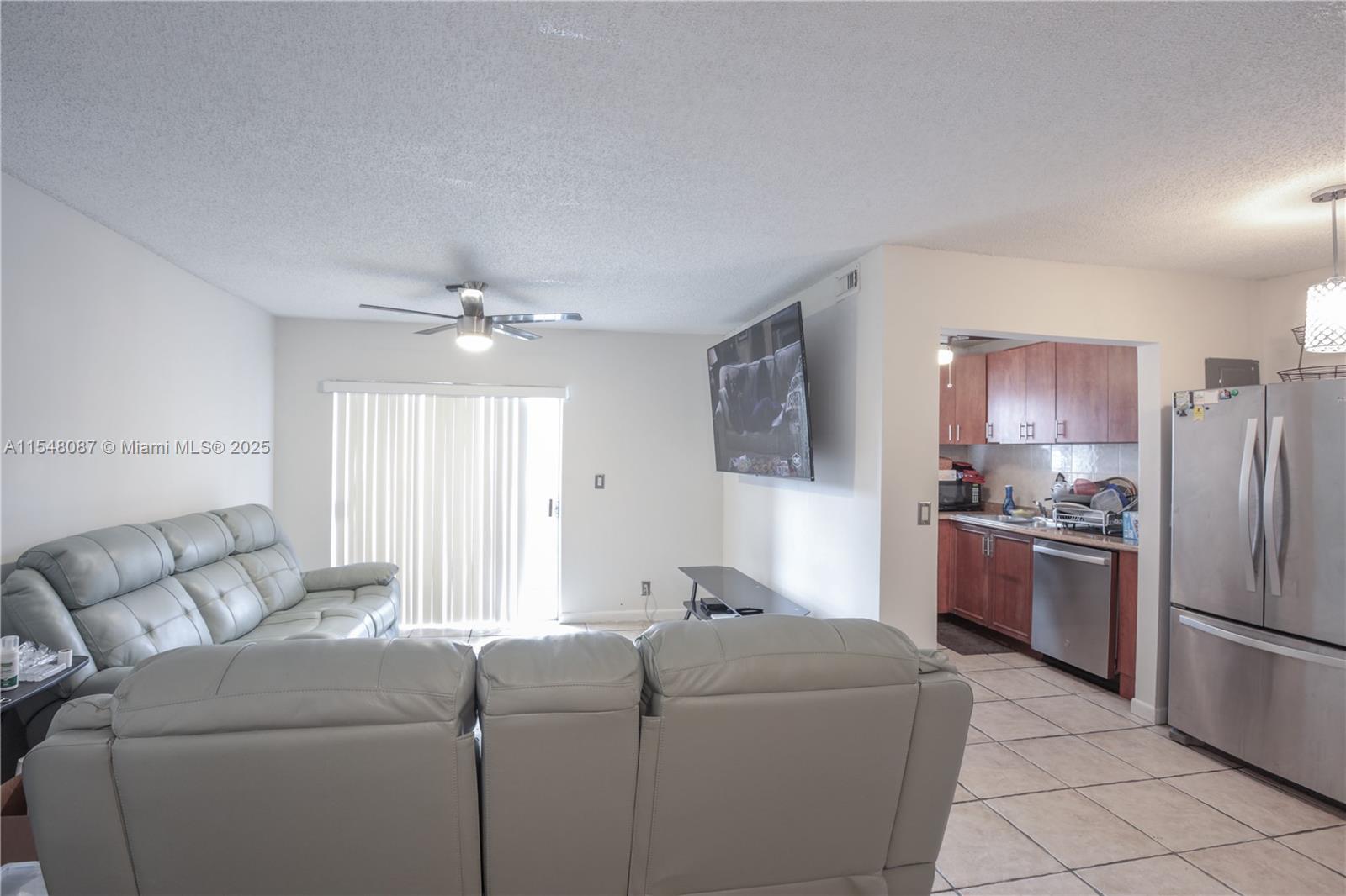 Property for Sale at 7561 Nw 16th St 2305, Plantation, Miami-Dade County, Florida - Bedrooms: 2 
Bathrooms: 2  - $170,000