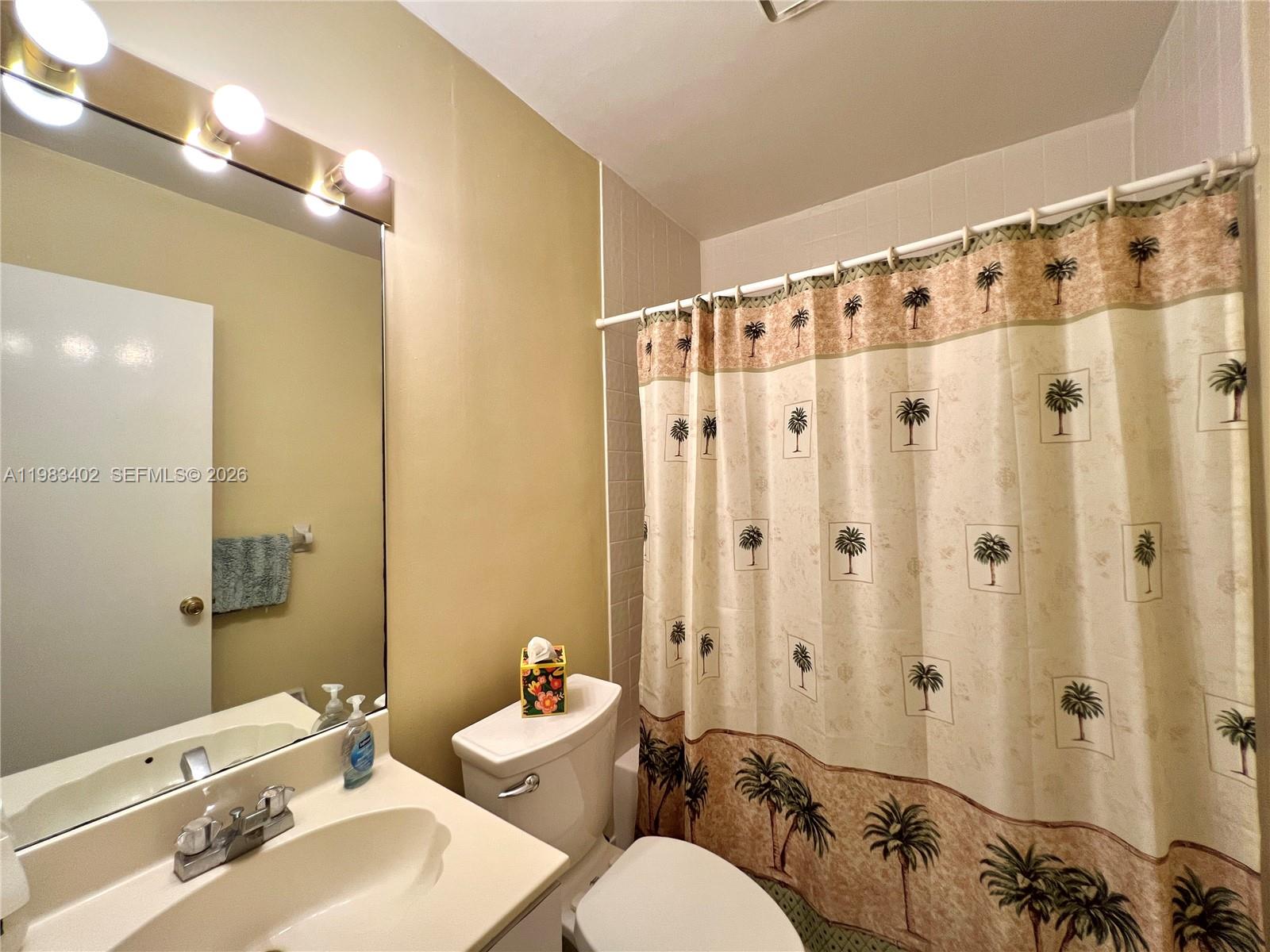 CORAL GABLES GRANADA SEC - Residential