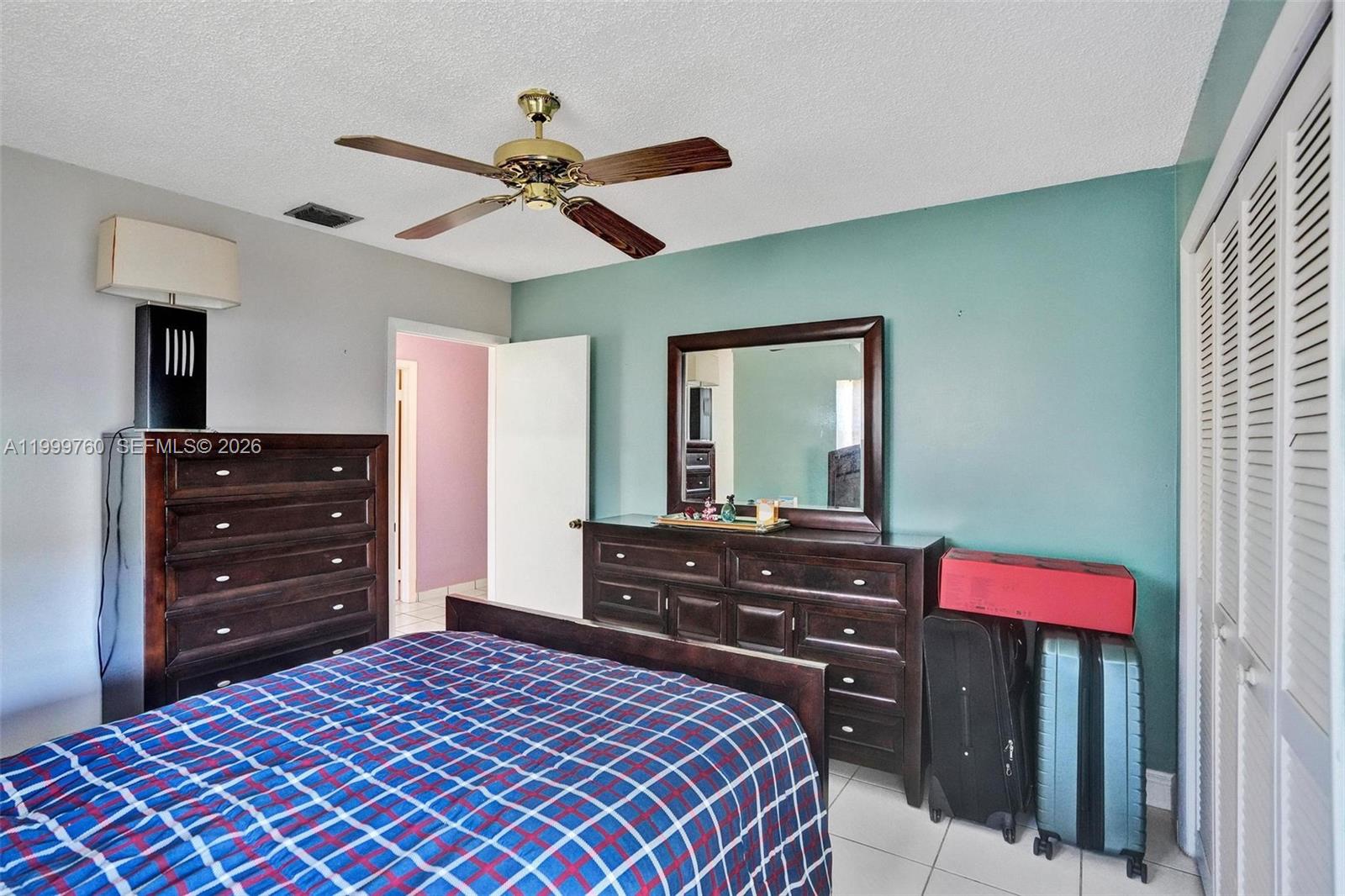 KENDALE LAKES WEST TOWNHO - Residential