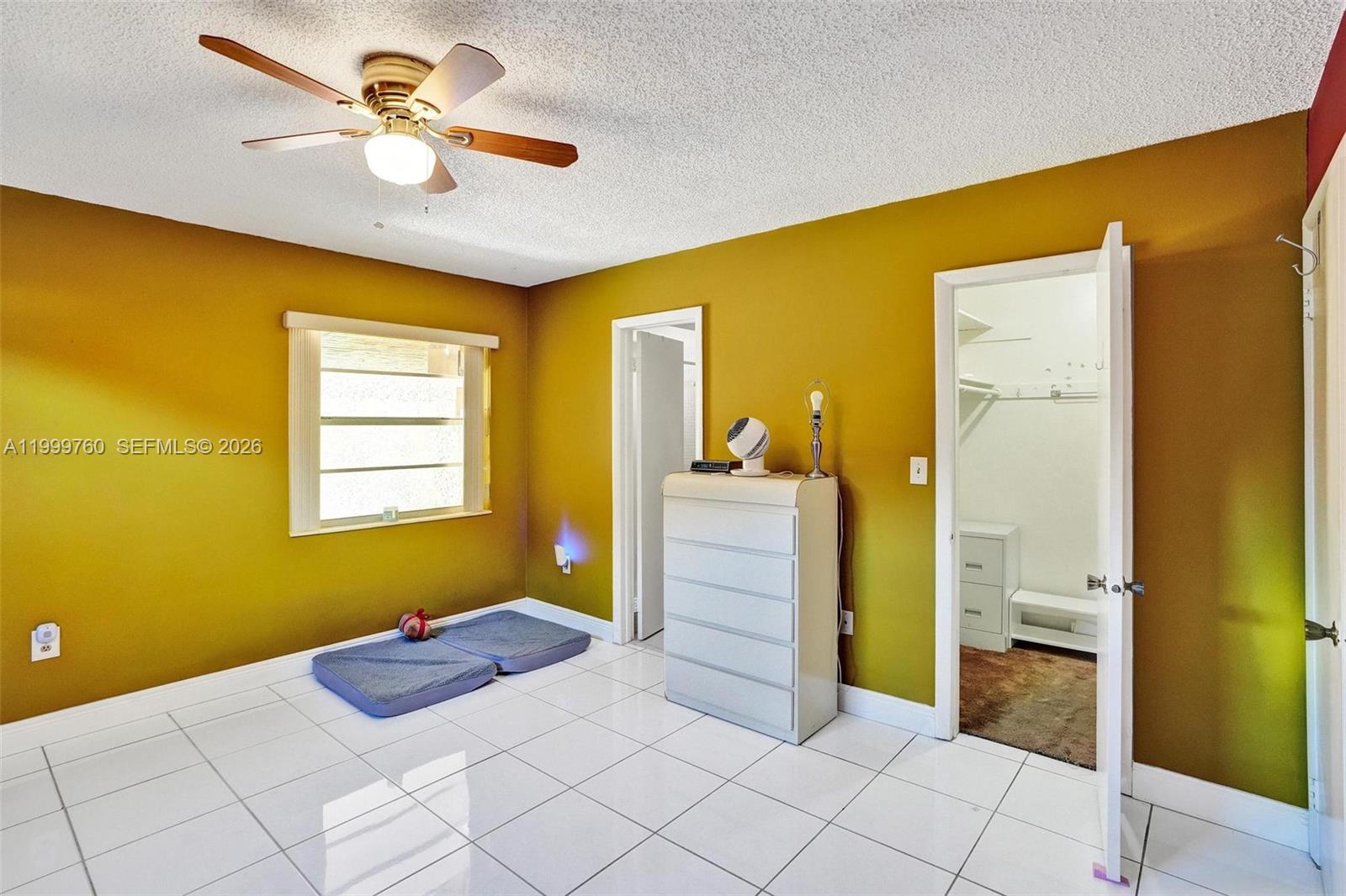 KENDALE LAKES WEST TOWNHO - Residential