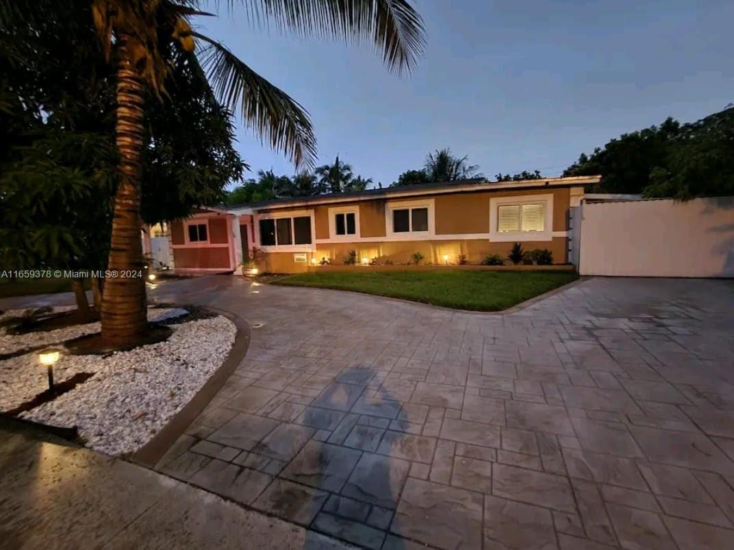 Property for Sale at 1110 Nw 200th Ter, Miami Gardens, Broward County, Florida - Bedrooms: 4 
Bathrooms: 2  - $600,000