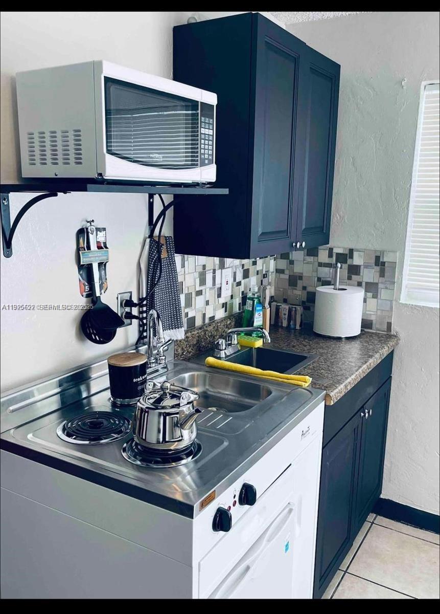 ARCH CREEKS ESTATES - Residential Income