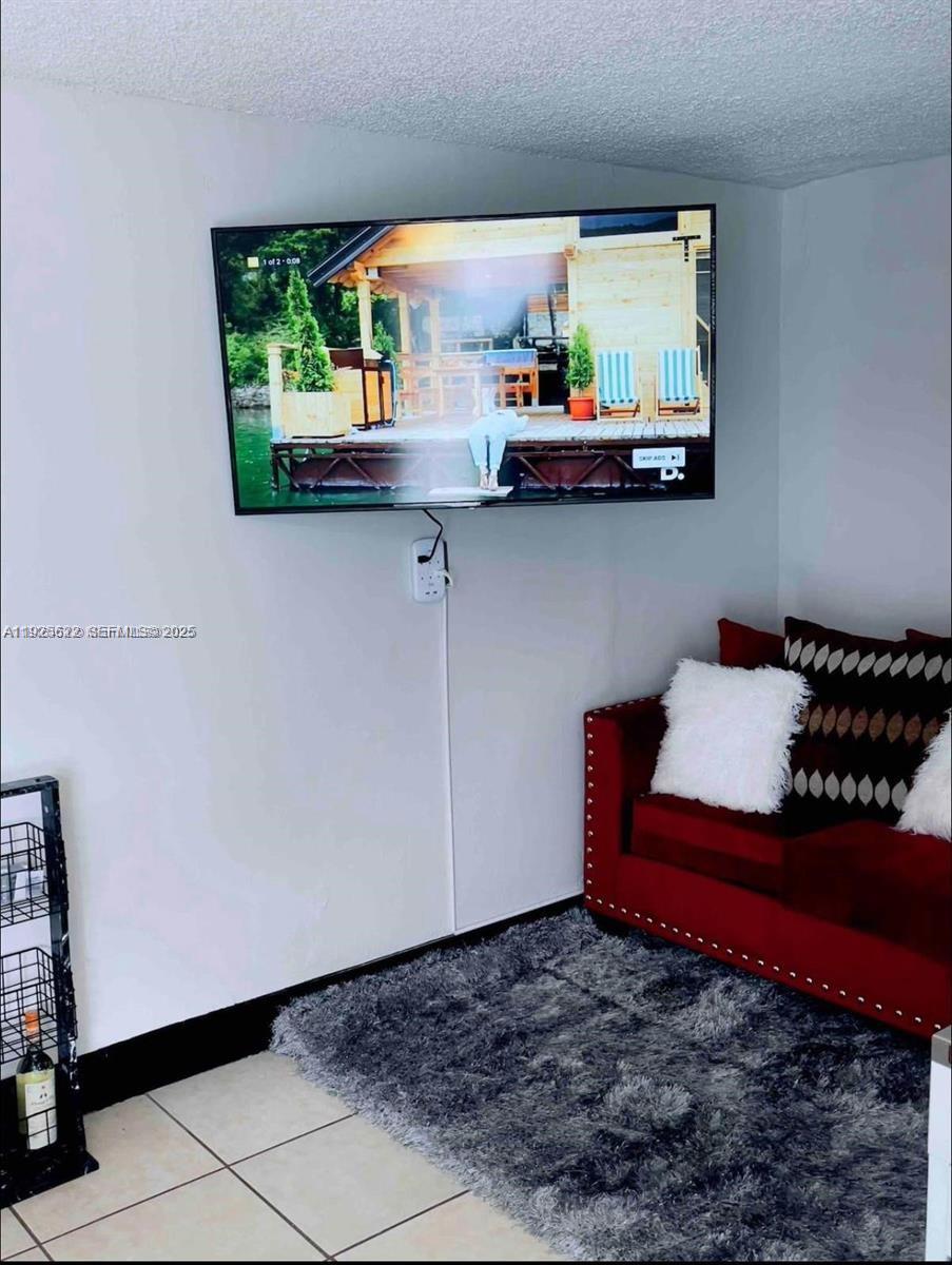 ARCH CREEKS ESTATES - Residential Income