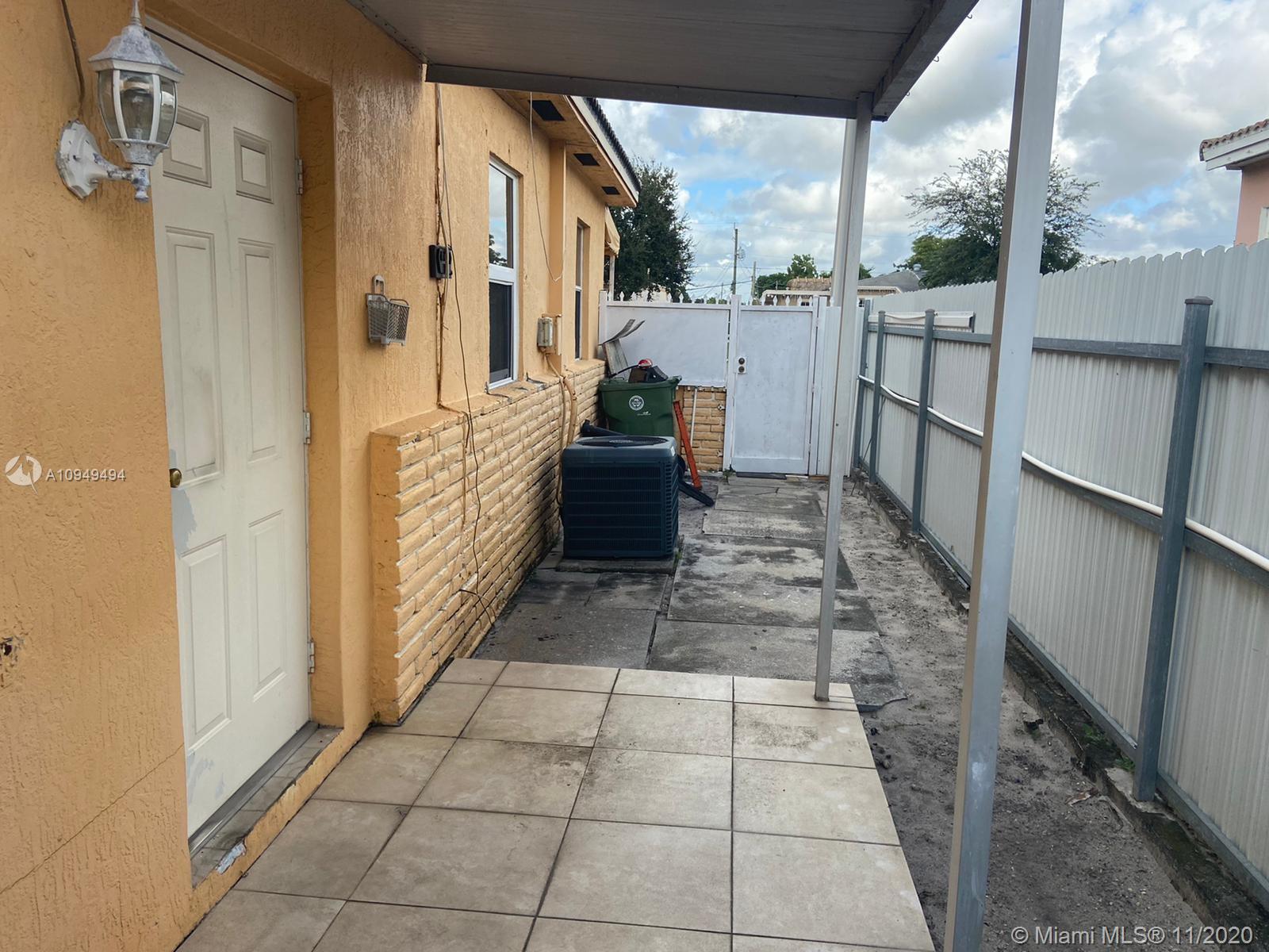 MOSERS ADDN TO HIALEAH - Residential