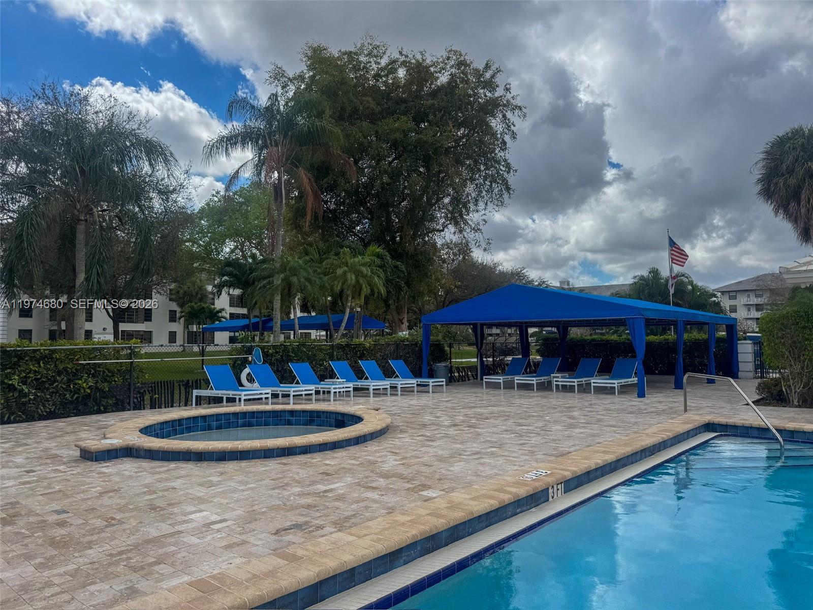 CONDO 24 OF WHITEHALL CON - Residential