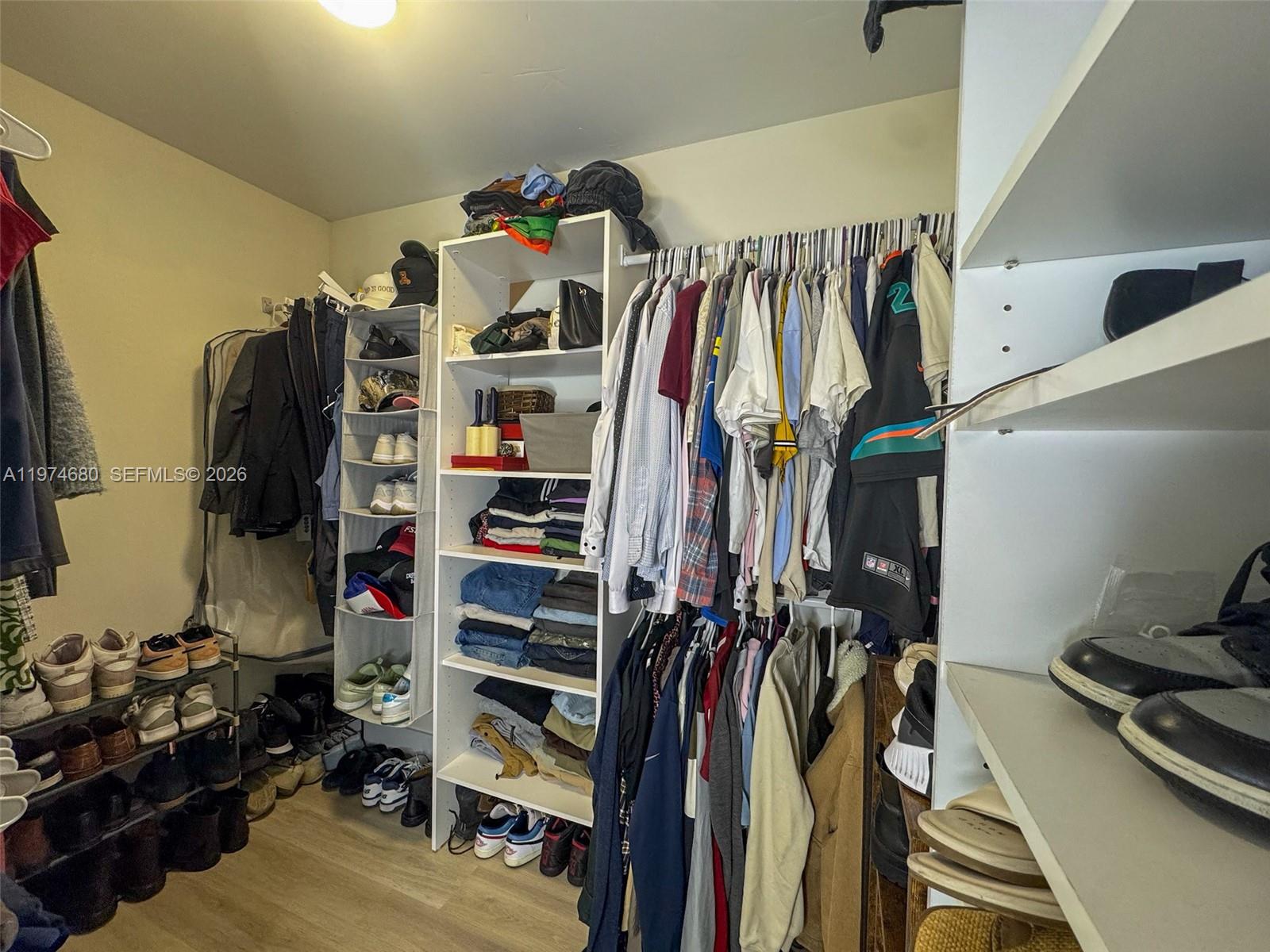 CONDO 24 OF WHITEHALL CON - Residential