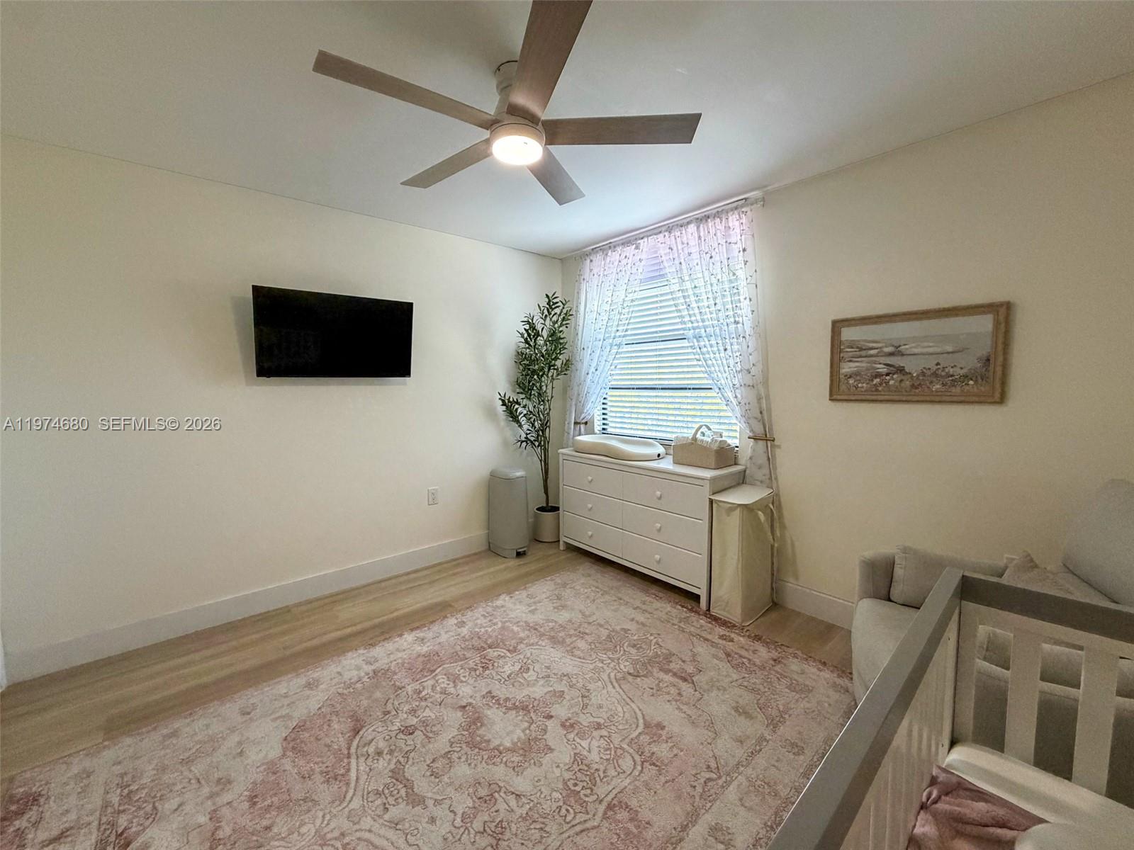 CONDO 24 OF WHITEHALL CON - Residential